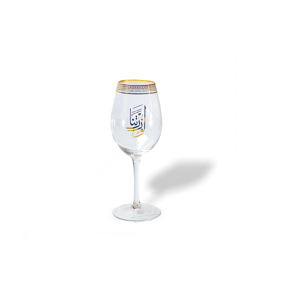 glass,stem,water,serving