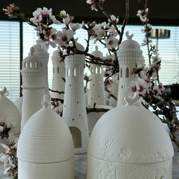 قبة بورسلان مزينة بالورود من مجموعة النزهة - Image 3